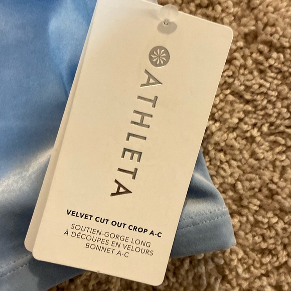 Athleta velvet cut out crop. S (A-C cups) - Picture 4 of 12